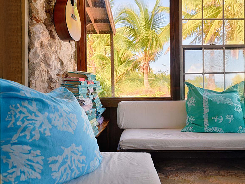 Cottages become an off-grid oasis of relaxation. Cottages become an off-grid oasis of relaxation.